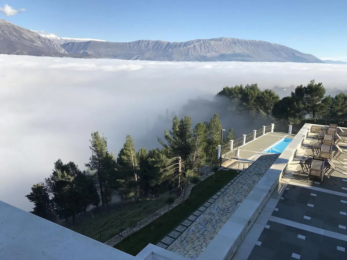 ****  Kerculla Resort Gjirokastër Albanië